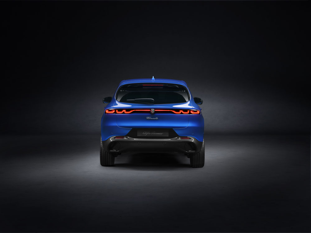2022 Alfa Romeo Tonale. Imagen estática trasera.