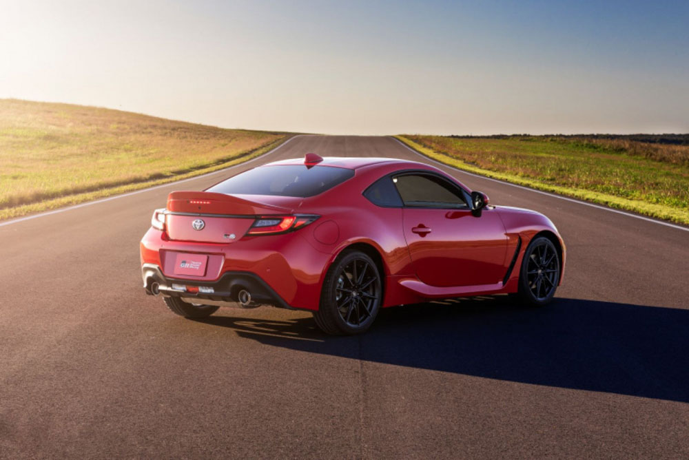 2022 Toyota GR86. Imagen trasera.