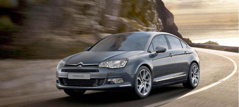 Citroen C5. Exterior.