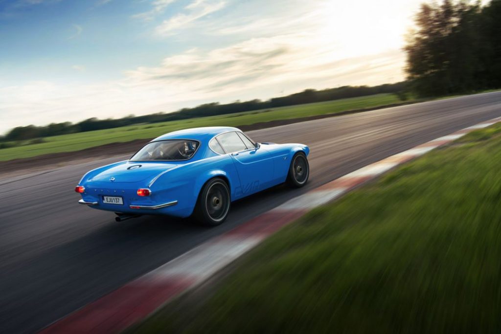 Volvo P1800 Cyan 2 1 Motor16