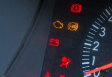 7 luces de avería que jamás te gustará ver encendidas en el cuadro de tu coche