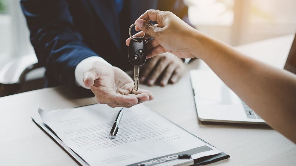 Consultar las cargas del coche, antes de comprar