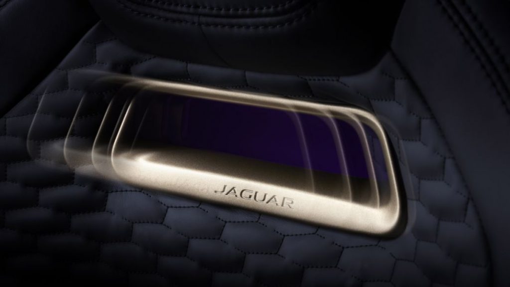 Jaguar F Pace SVR Edition 1988 14 Motor16