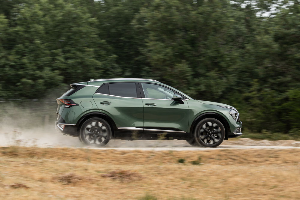 KIA SPORTAGE PHEV 16 Motor16
