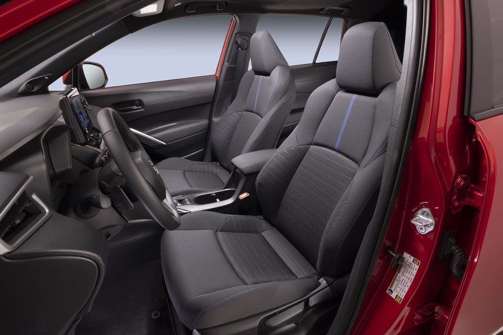 Toyota Corolla Cross Hybrid USA 4 Motor16