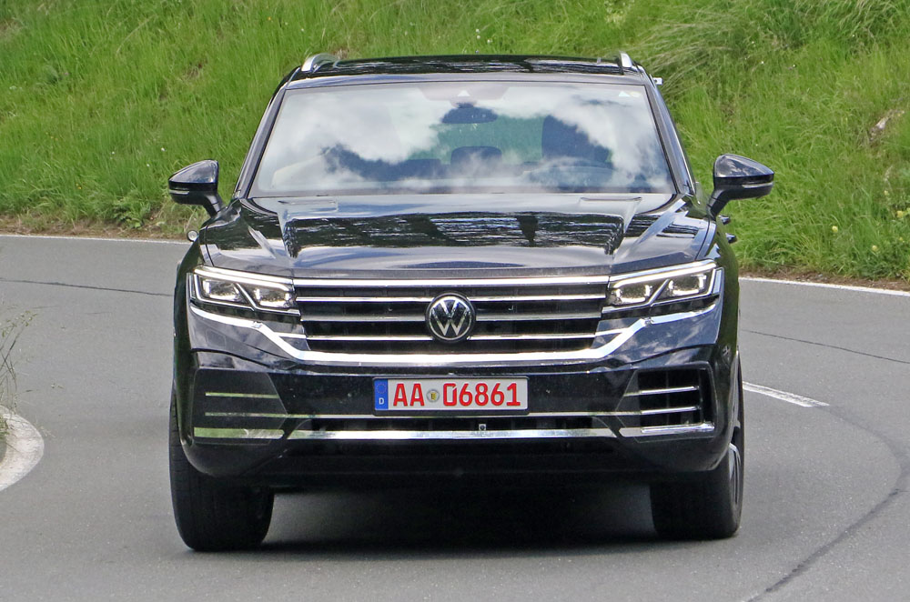 VOLKSWAGEN TOUAREG 13 Motor16