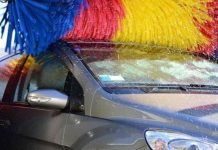 No tienes excusa para llevar tu coche sucio: Esta gasolinera te ofrece poder lavarlo todos los días del año por 9,95 euros al mes