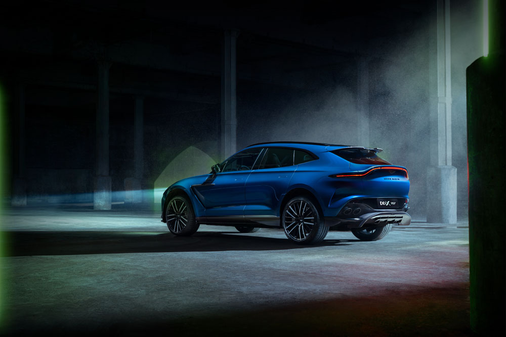 Neumáticos Pirelli. Aston Martin DBX707.