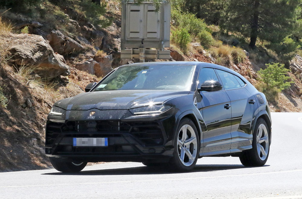 Lamborghini Urus PHEV 3 Motor16