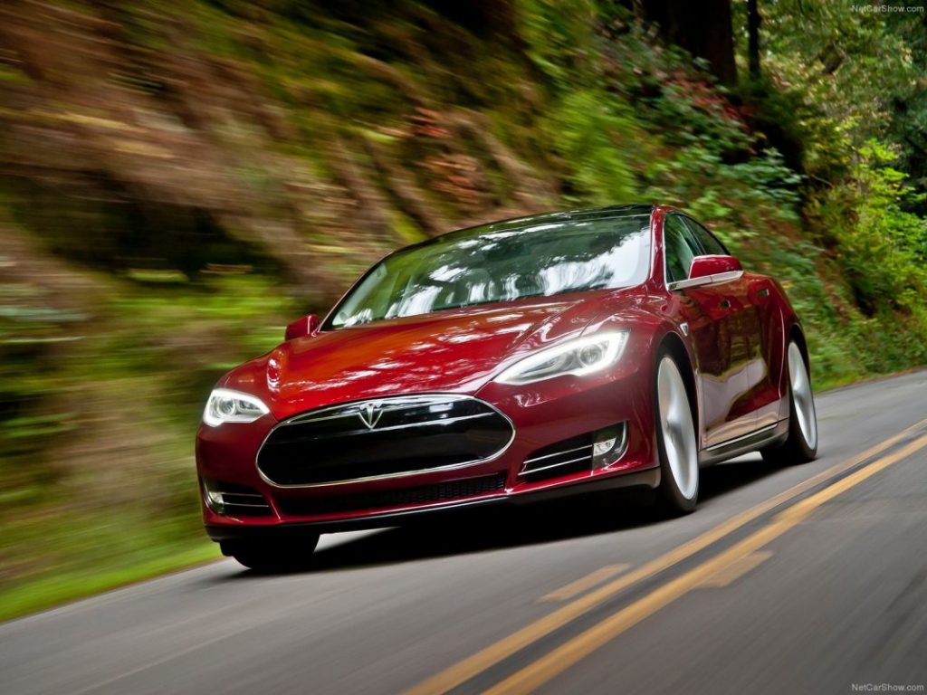 Tesla 1 millon 3 Motor16