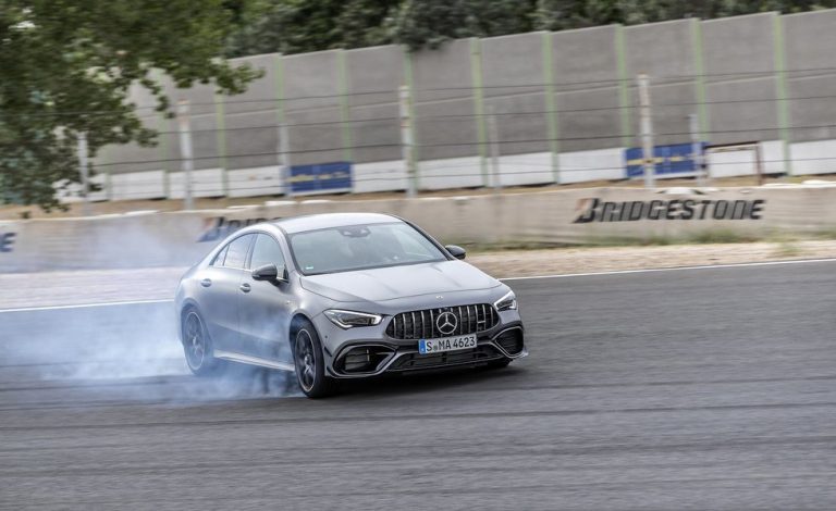Shooting Brake CLA 200 163 5p 7G-DCT