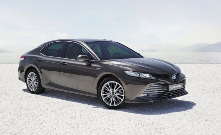 Hybrid 2.5 218 Luxury 4p S/S CVT