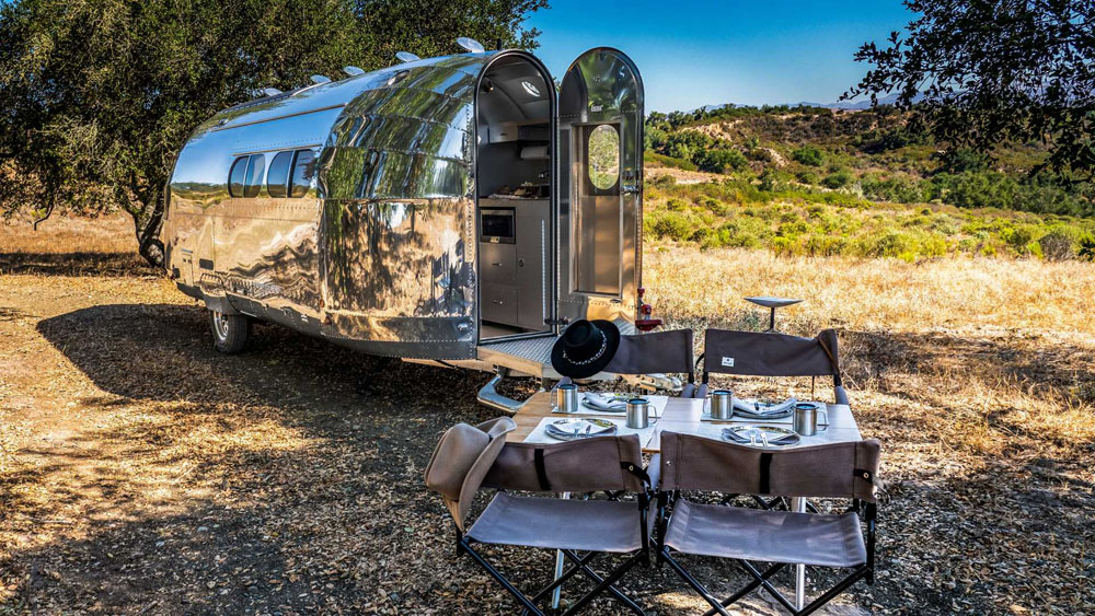 2022 bowlus volterra electric rv 12 Motor16