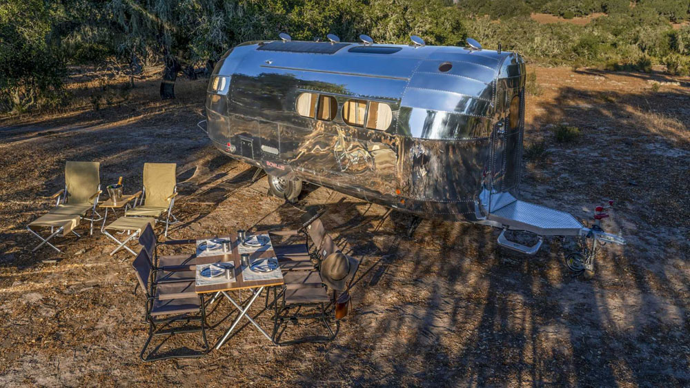 2022 bowlus volterra electric rv 15 Motor16