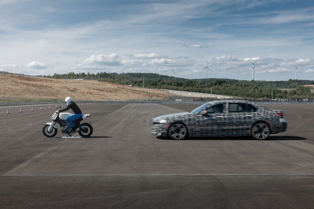 2022 pista pruebas bmw sokov 16 Motor16