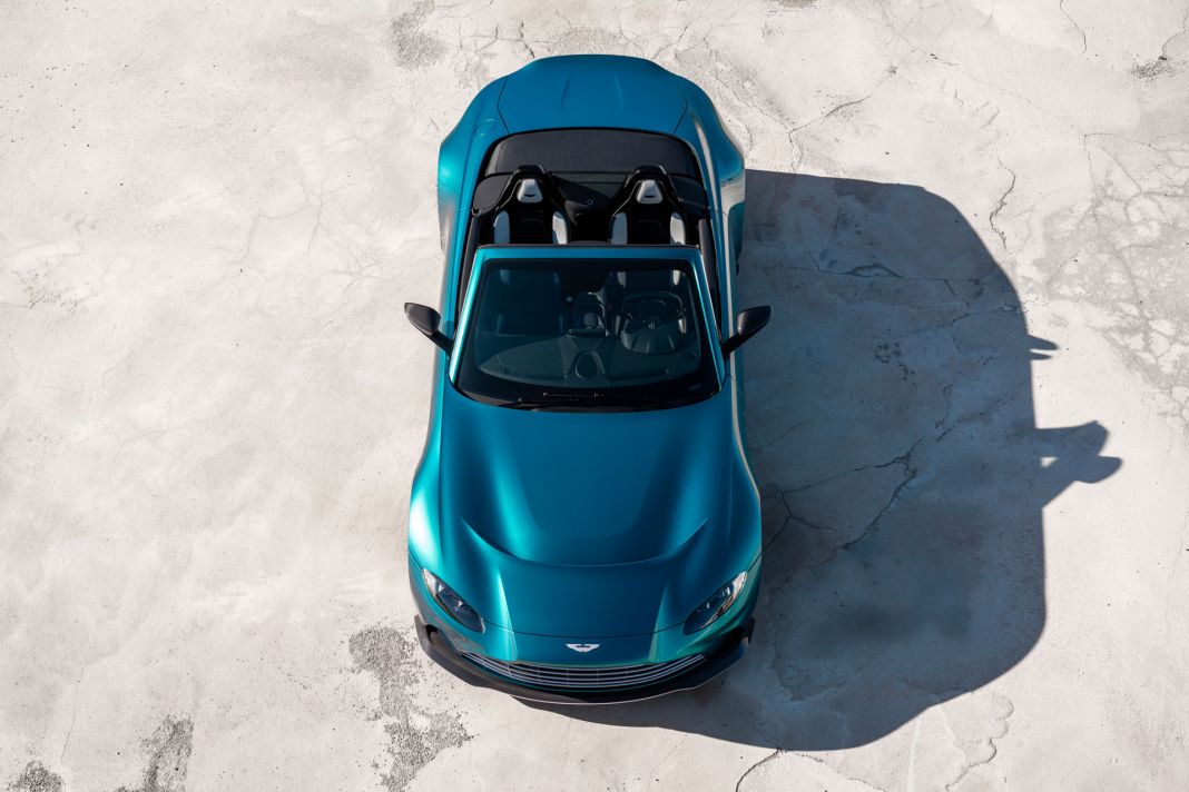 2023 Aston Martin V12 Vantage Roadster 00008 Motor16