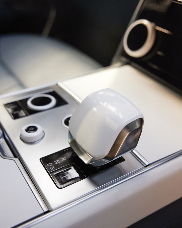 RANGE ROVER SV CARMEL EDITION 8 Motor16