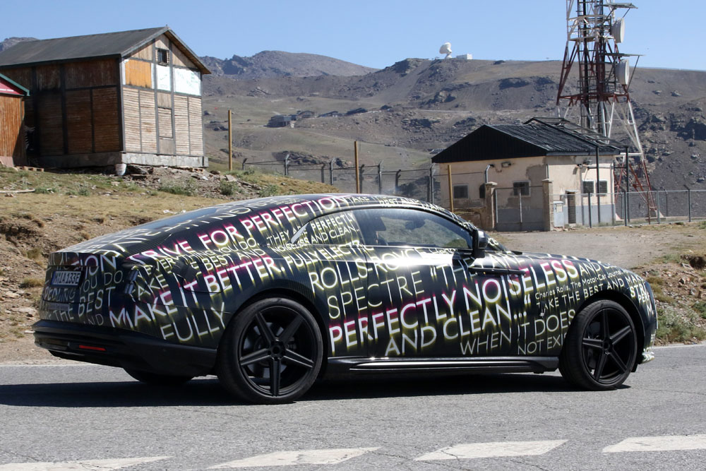 Rolls Royce Spectre 12 Motor16