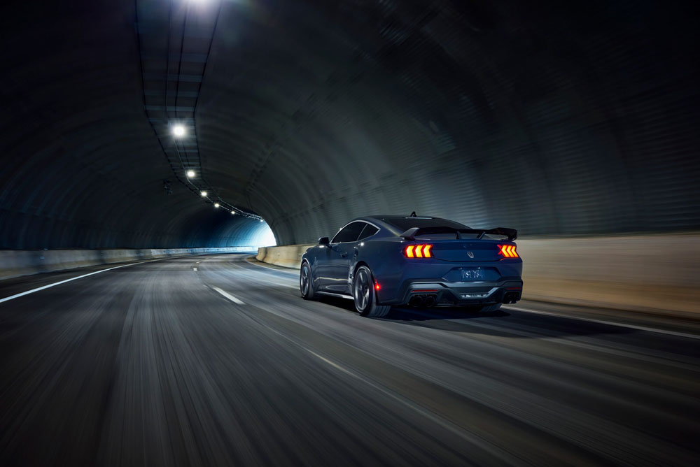 Ford Mustang Dark Horse