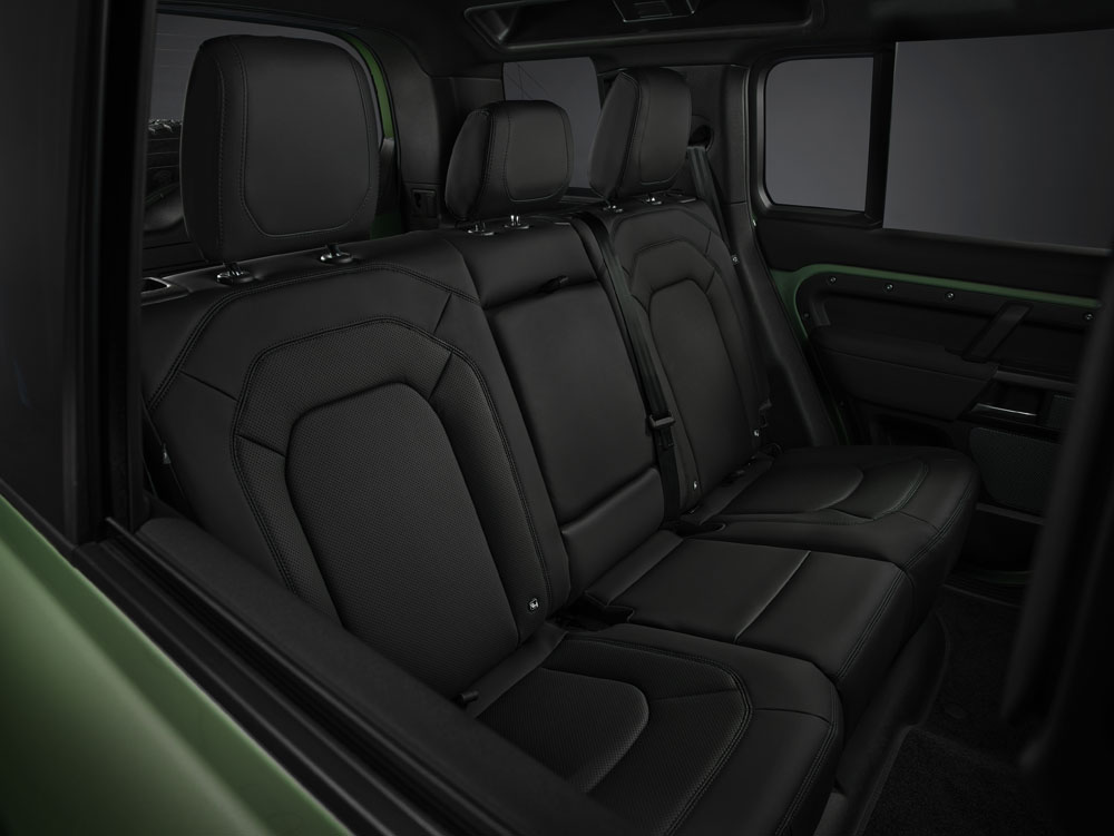2022 land rover defender 75th 13 Motor16