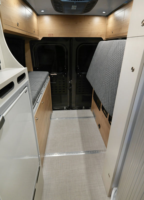 2023 Airstream Rangeline 8 Motor16
