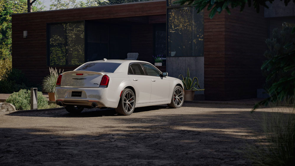 2023 Chrysler 300C 10 Motor16