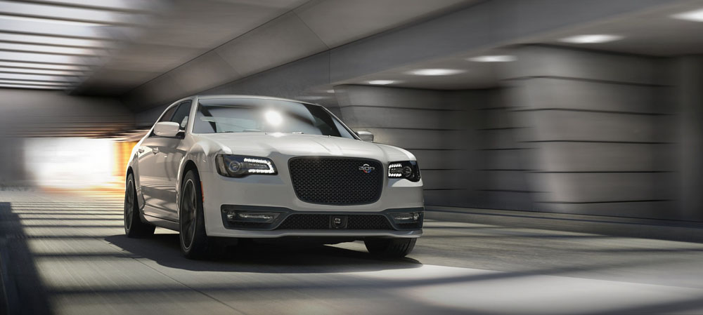 2023 Chrysler 300C 3 Motor16