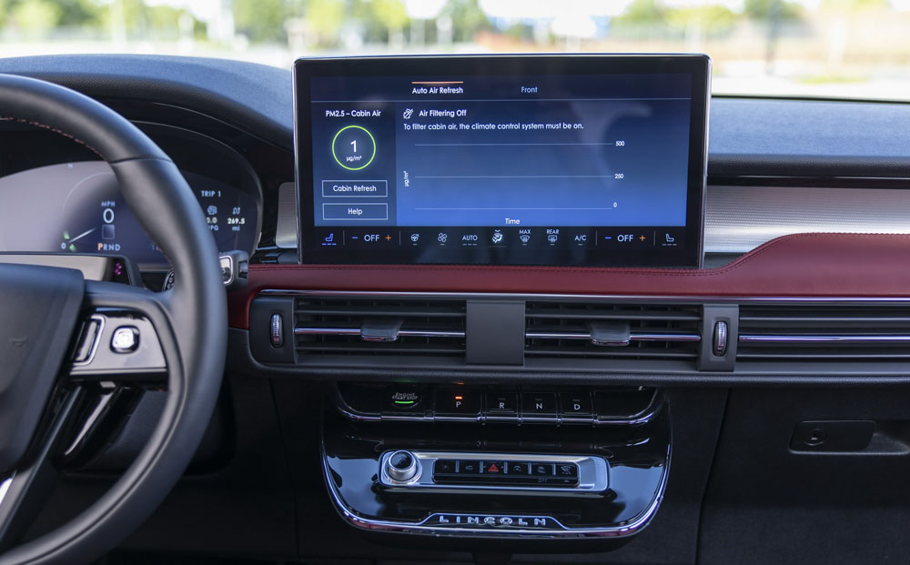 2023 Lincoln Corsair 13 Motor16