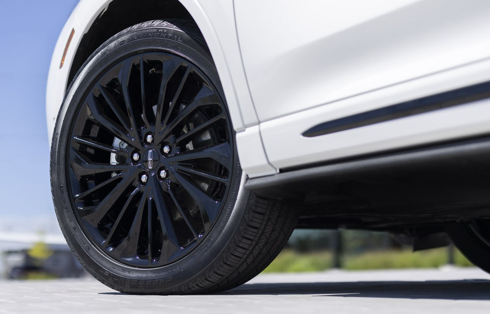 2023 Lincoln Corsair 19 Motor16