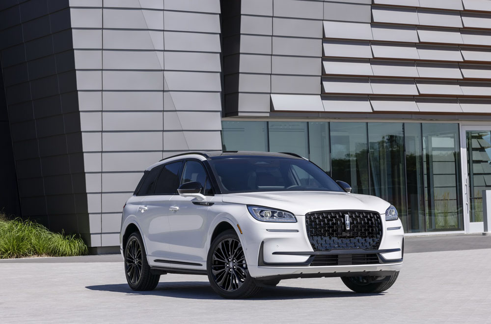 2023 Lincoln Corsair 4 1 Motor16
