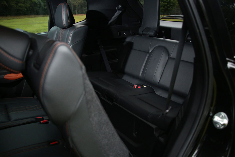 2023 Mitsubishi Outlander PHEV 1 Motor16