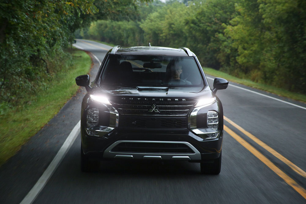 2023 Mitsubishi Outlander PHEV 10 Motor16