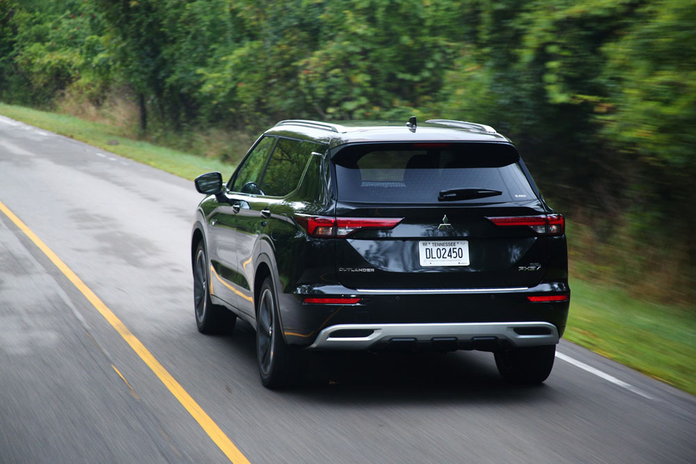 2023 Mitsubishi Outlander PHEV 11 1 Motor16