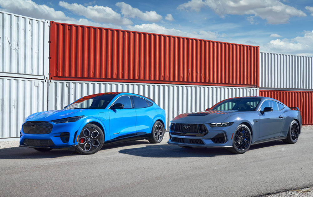 2024 Ford Mustang 13 Motor16