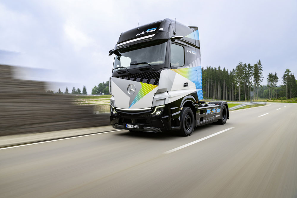 2024 Mercedes eActros LongHaul 12 Motor16