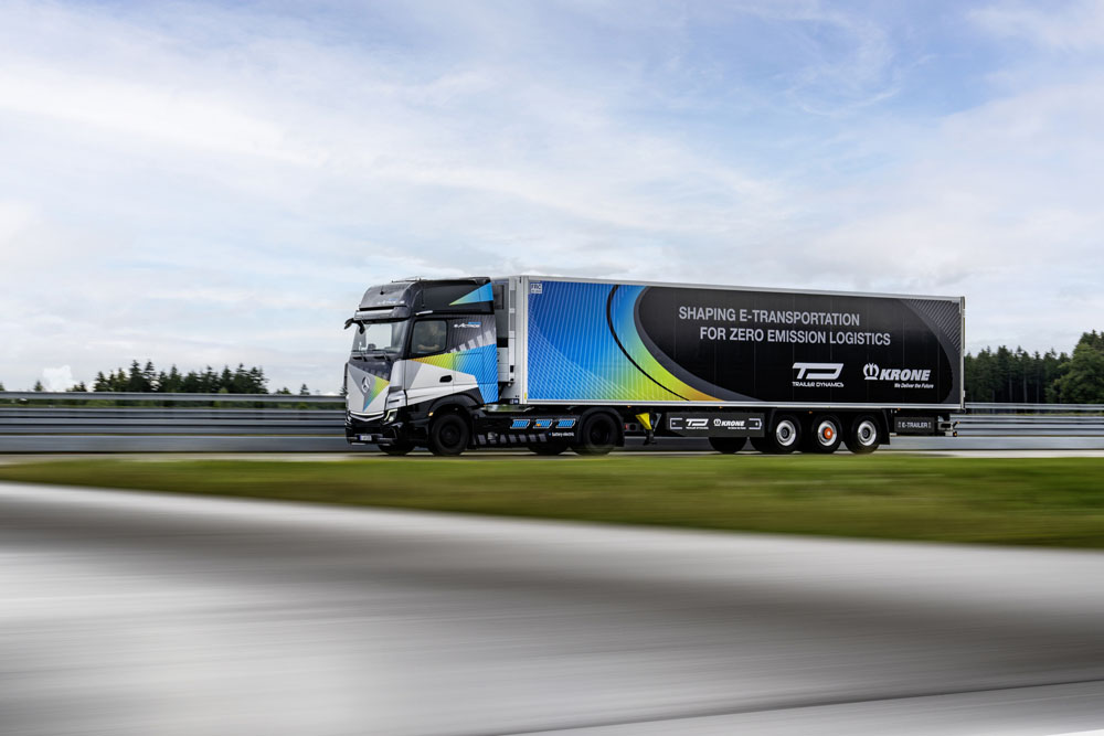 Mercedes-Benz eActros LongHaul. Imagen movimiento.