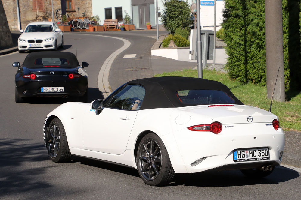 Mazda MX 5 mule 10 Motor16
