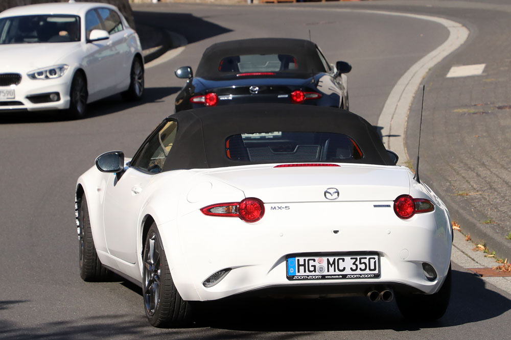 Mazda MX 5 mule 12 Motor16