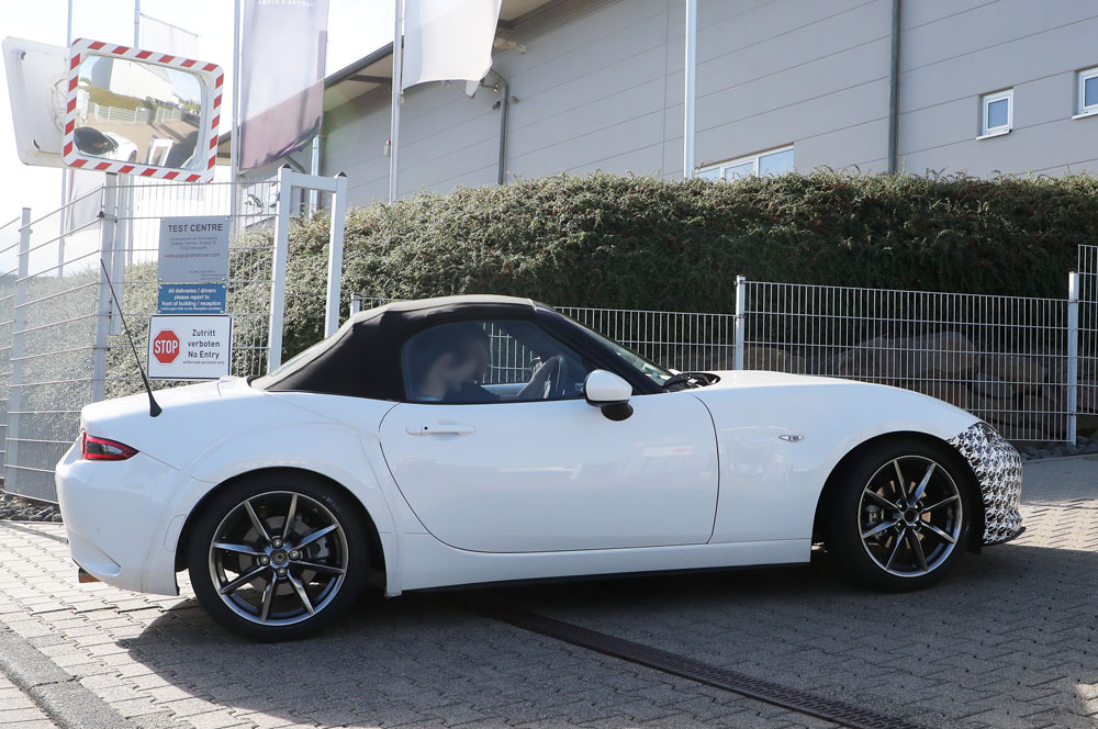 Mazda MX 5 mule 19 Motor16