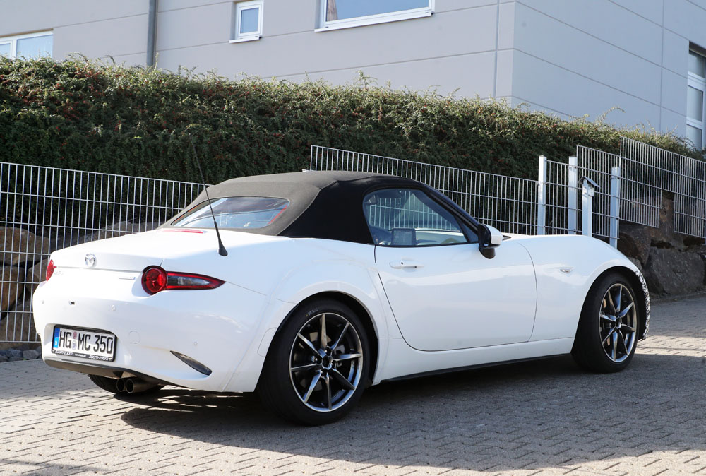 Mazda MX 5 mule 21 Motor16