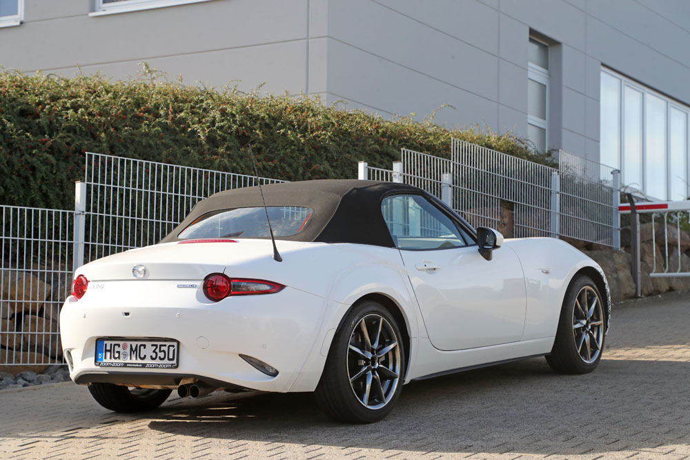 Mazda MX 5 mule 22 Motor16