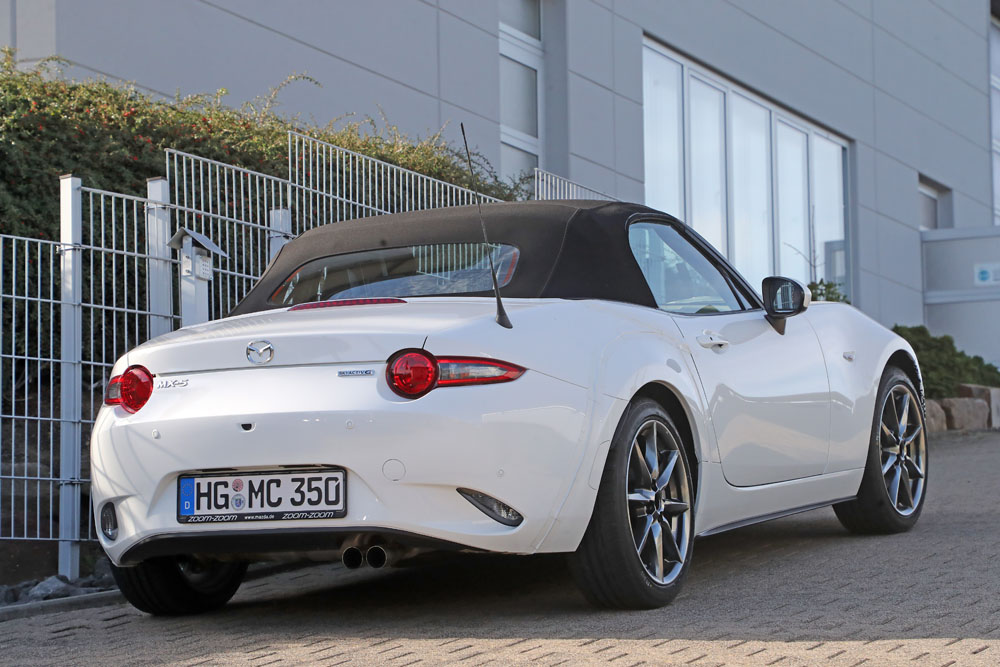 Mazda MX 5 mule 26 Motor16