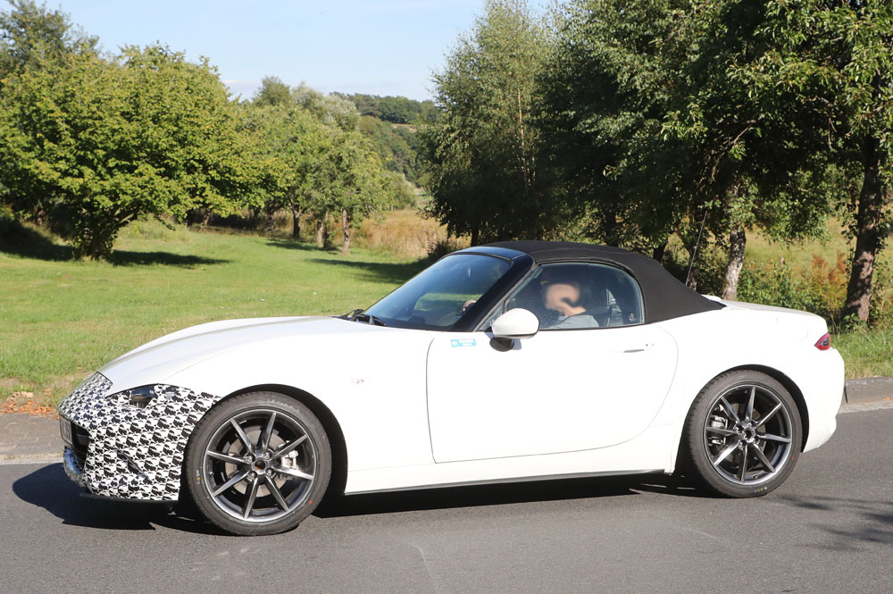 Mazda MX 5 mule 5 Motor16