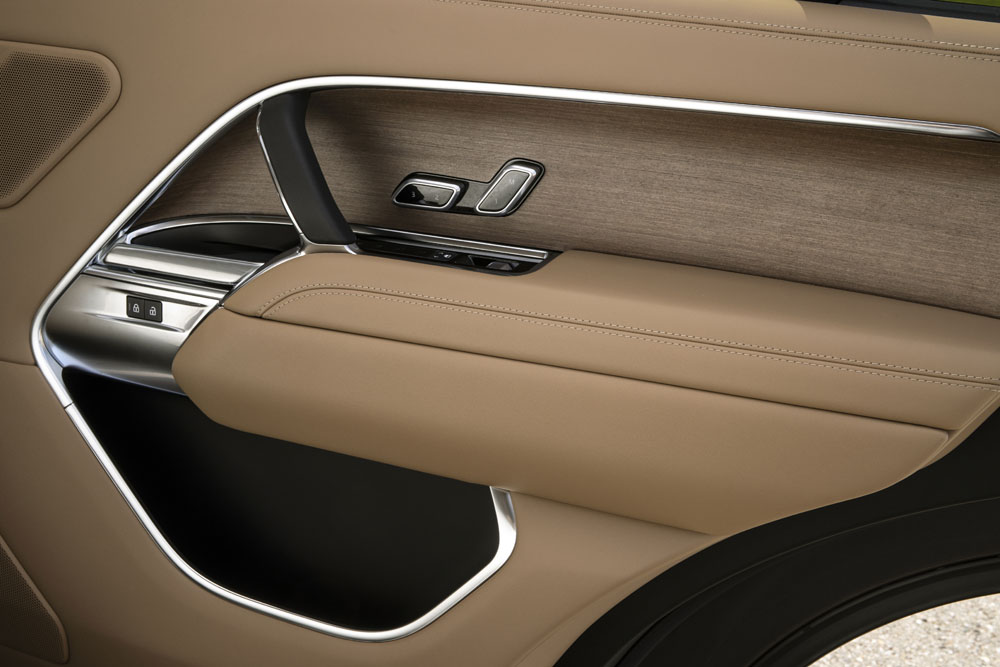 RANGE ROVER INTERIOR 7 Motor16