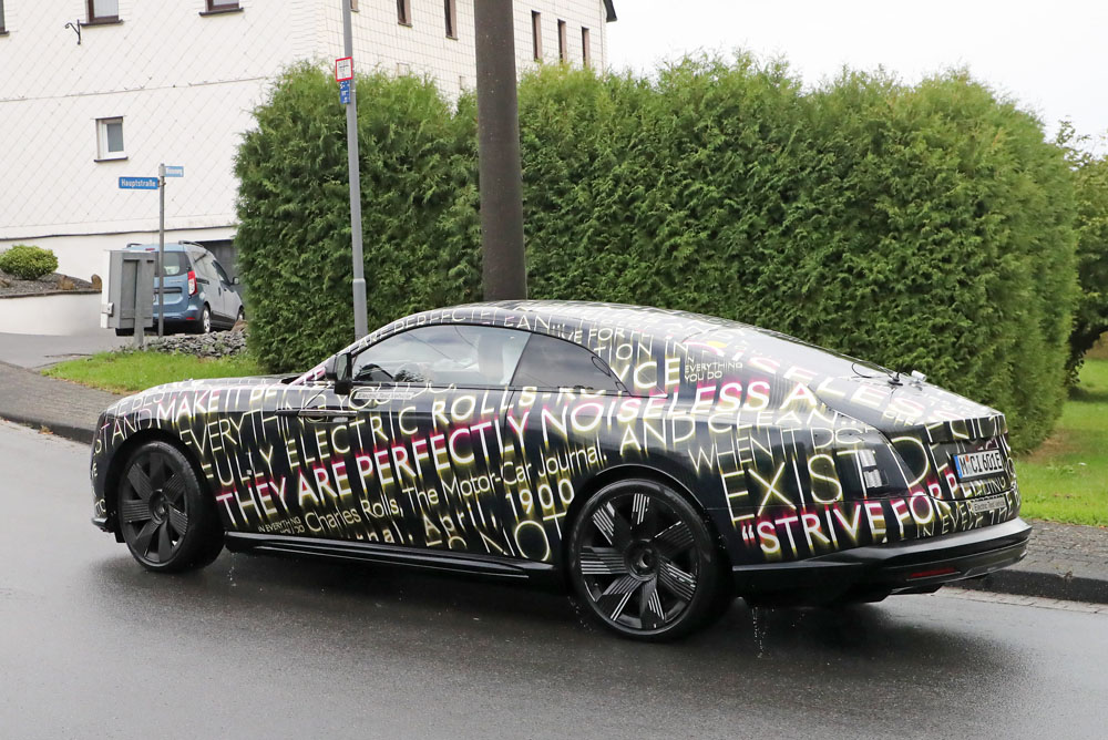 Rolls Royce Spectre 19 Motor16