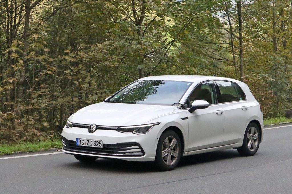 VW Golf facelift mule 4 Motor16