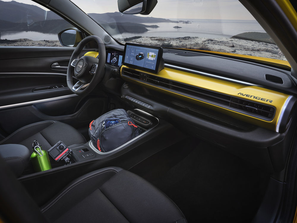 2022 Jeep Avenger 43 Motor16