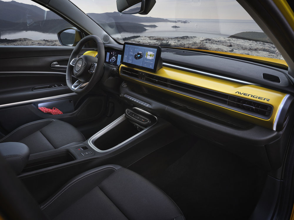 2022 Jeep Avenger 44 Motor16