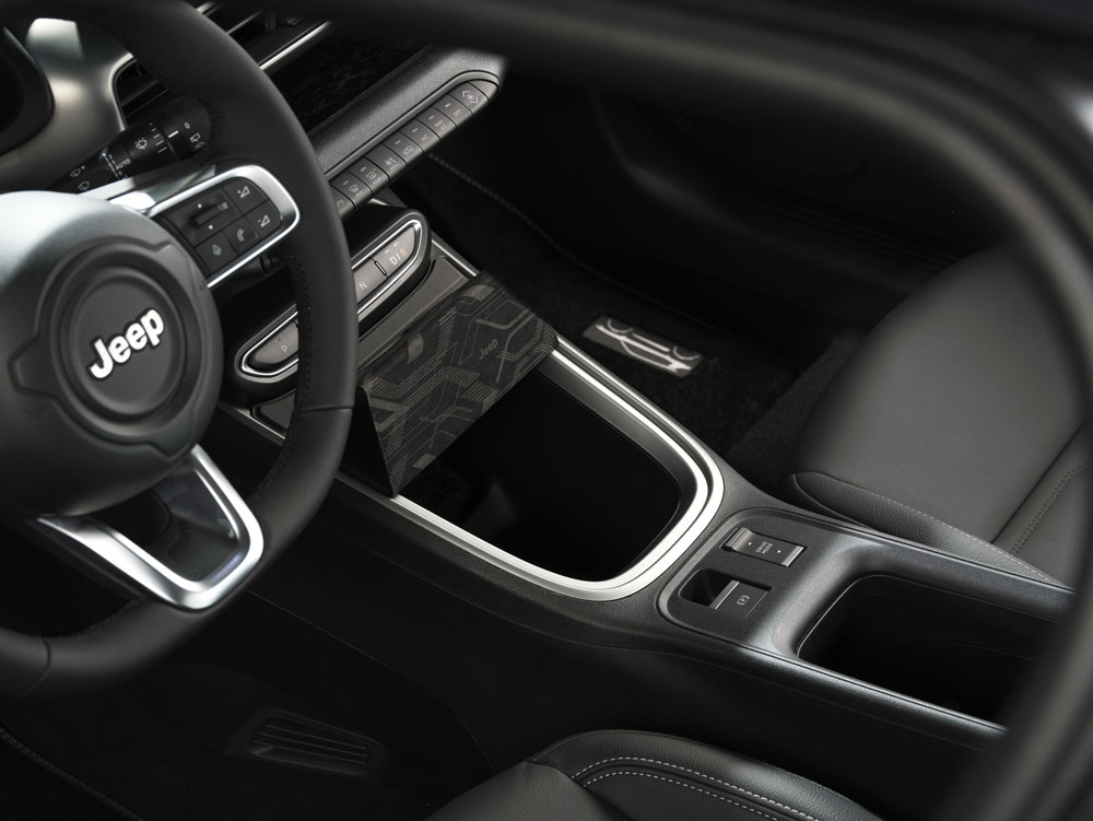 2022 Jeep Avenger 52 Motor16
