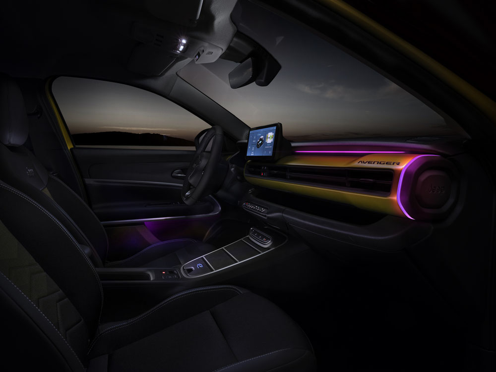 2022 Jeep Avenger 63 Motor16
